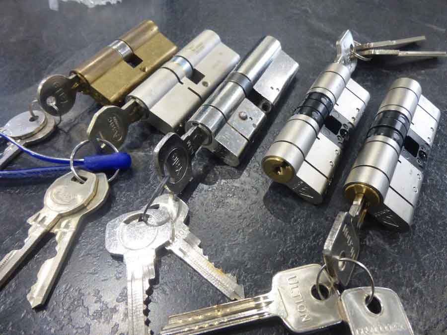 master lock rekey - residential locksmith service